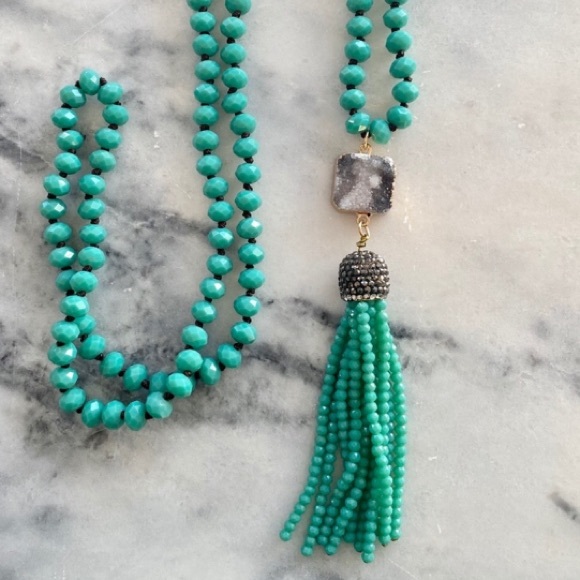 🌸Lovely🌸🍃teal🍃 blue🍃 long, chic necklace💐🌟✨ - Picture 6 of 8